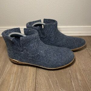 Glerups Unisex Navy Wool Boots with Natural Rubber Size 38 (7.5-8)